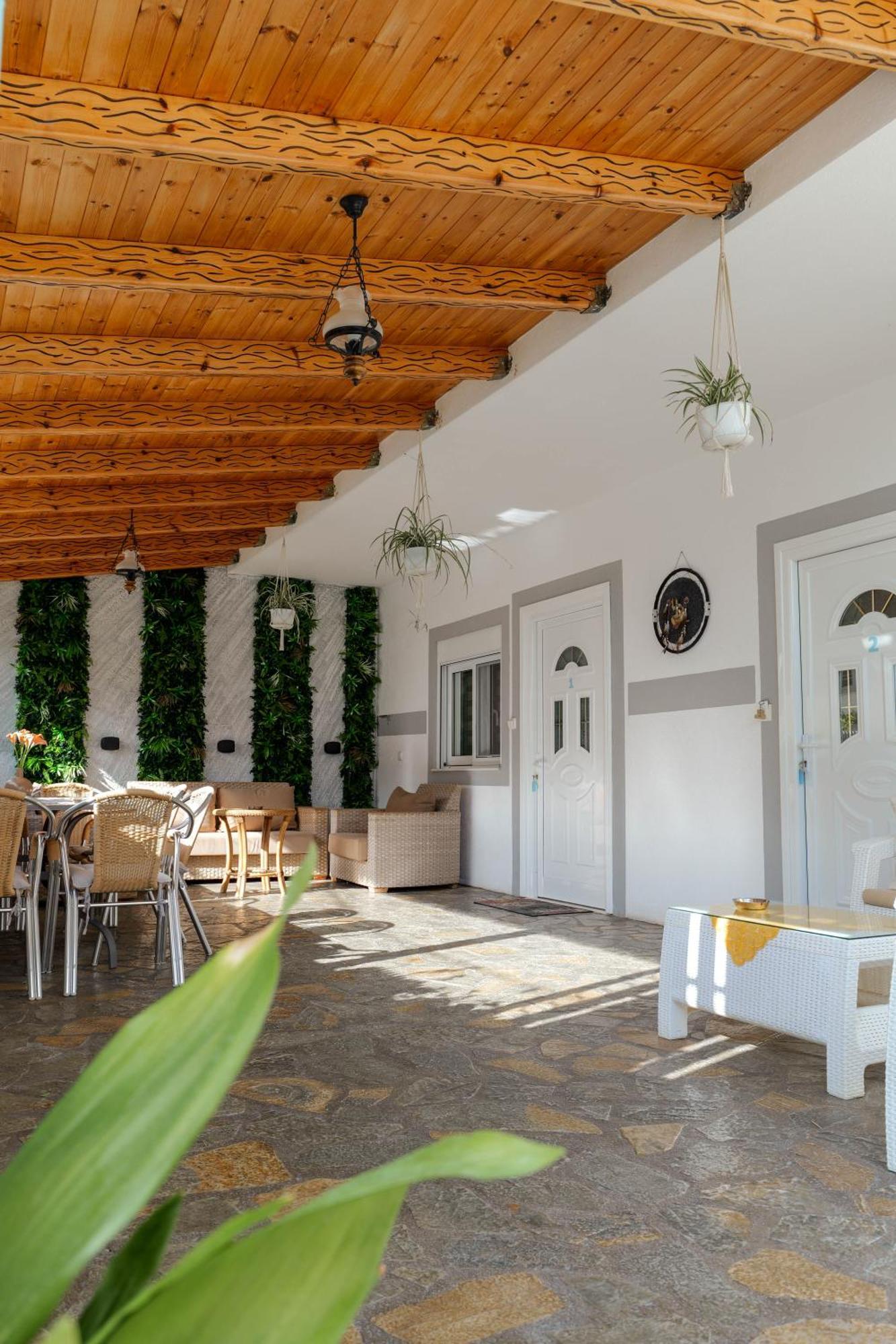 Hotel Angjelo Borsh Esterno foto